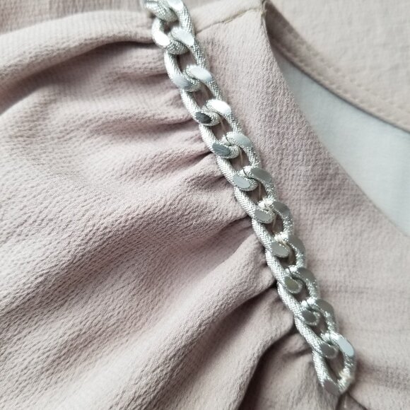 Zara Basic Blush Pink Shift Dress with Flutter Sleeves with Chain Detail Size Lg - Picture 5 of 12